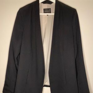 Babaton (Aritzia) Blazer - Black